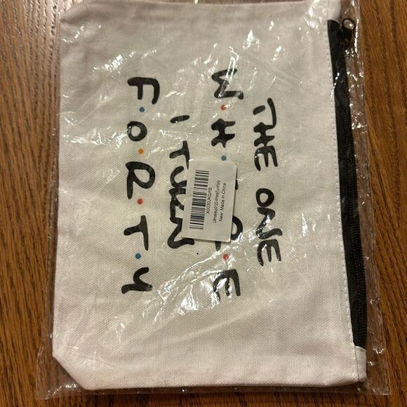 ❤️ 3/$15 Bundle Sale — Firm. Bundle 3 ❤️ Items $7–$9 only & Save! No limit. - Picture 5 of 9